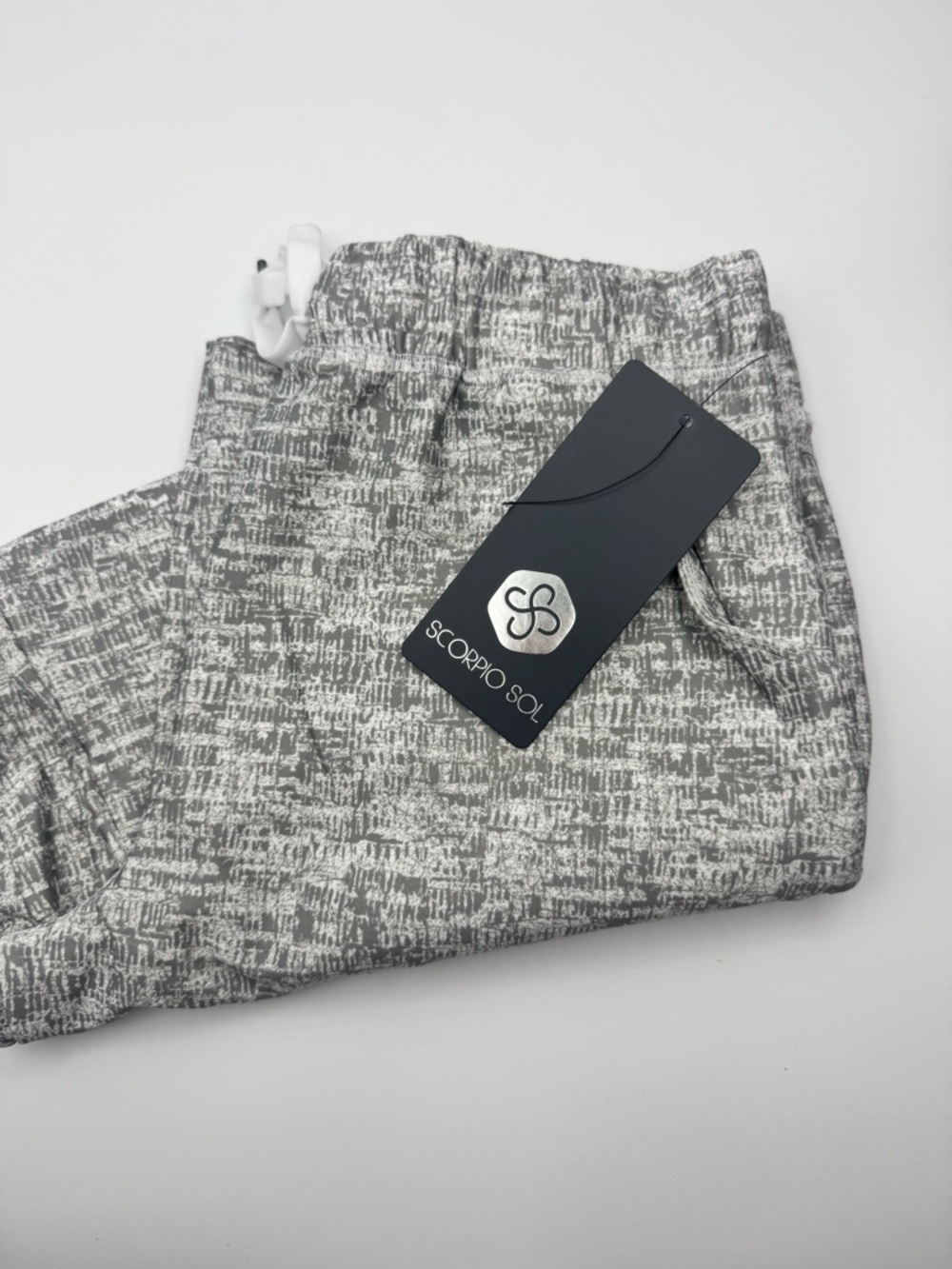 Scorpio Sol NWT Fare Crop Jogger White Distressed Heather Size Small - Picture 11 of 11